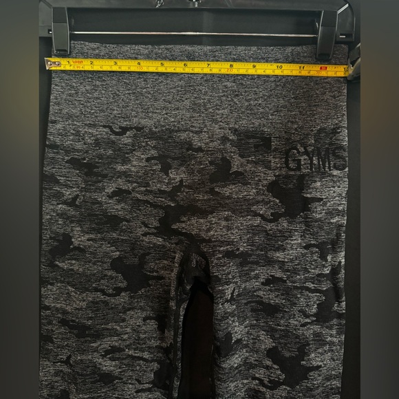 Gymshark Gray Camo Leggings - Picture 4 of 4